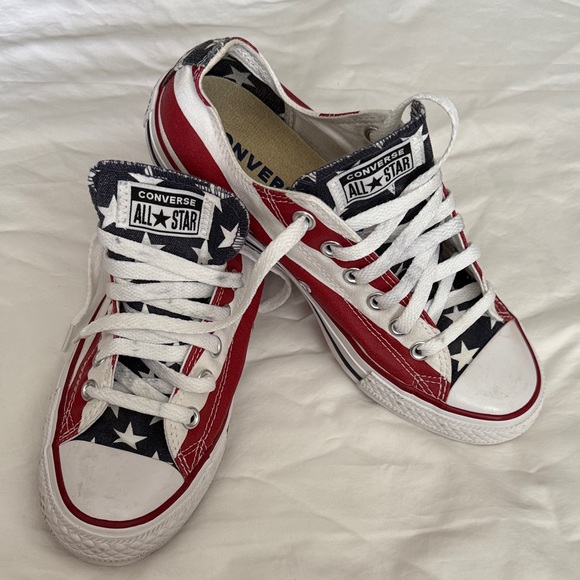 American Flag Low Top Converse - Picture 1 of 4